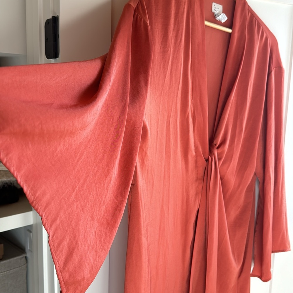 Swim Cover up / Robe - Picture 3 of 6